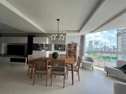Foto Apartamento com 3 Suítes