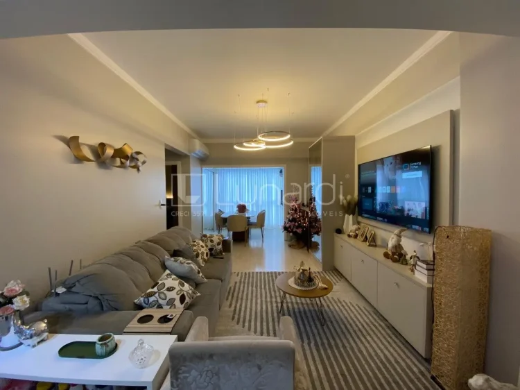 Apartamento com 2 Dormitórios