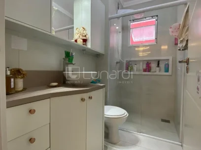 Foto Apartamento com 2 Dormitórios