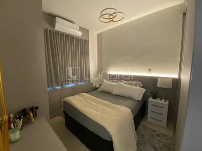 Foto Apartamento com 2 Dormitórios