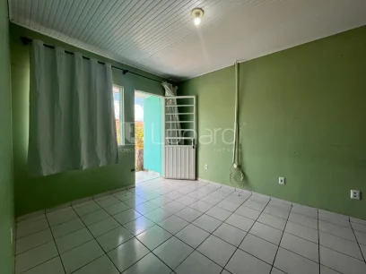 Foto Casa com 2 Dormitórios