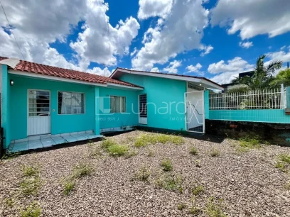 Casa com 2 Dormitórios