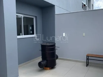 Foto Apartamento com 2 Dormitórios