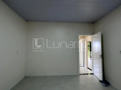 Foto Casa com 2 Dormitórios