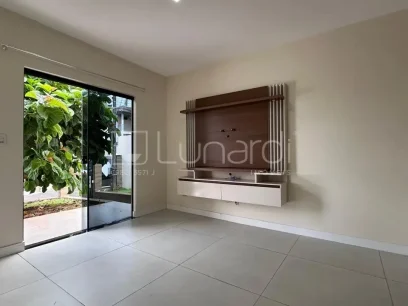 Foto Casa com 2 Dormitórios