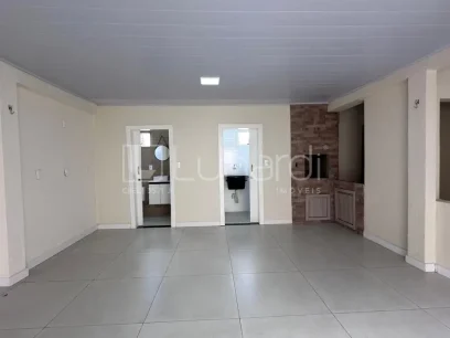 Foto Casa com 2 Dormitórios