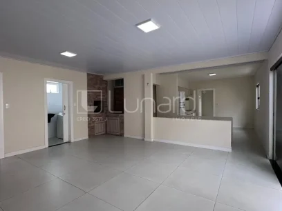 Foto Casa com 2 Dormitórios