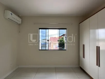 Foto Casa com 2 Dormitórios