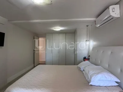 Foto Apartamento Duplex com 3 Dormitórios