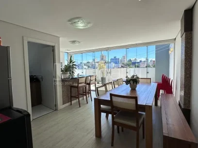 Foto Apartamento Duplex com 3 Dormitórios