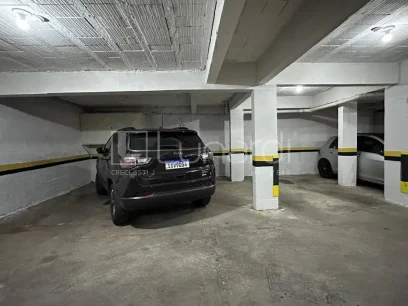 Foto Apartamento Duplex com 3 Dormitórios