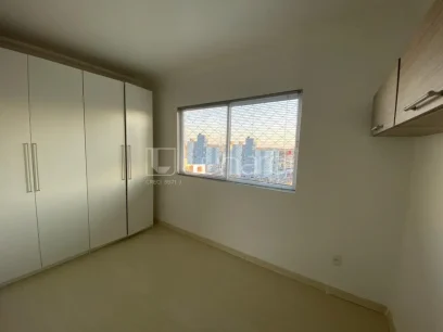Foto Apartamento com 3 Dormitórios