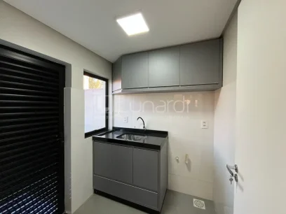 Foto Casa com 3 Suítes