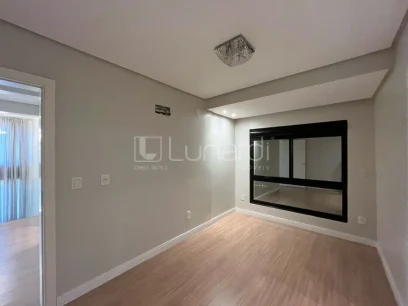 Foto Casa com 3 Suítes