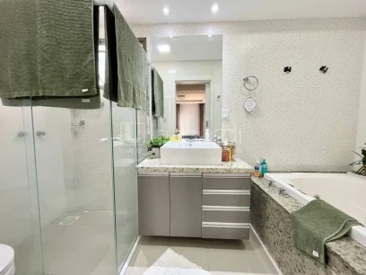Foto Apartamento com 3 Dormitórios