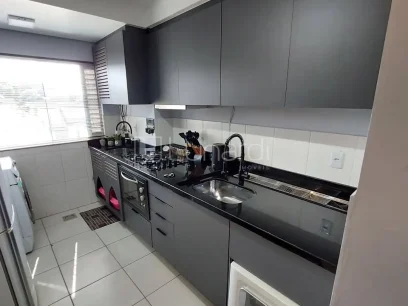 Foto Apartamento com 2 Dormitórios