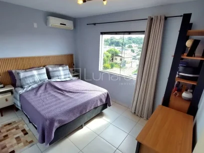 Foto Apartamento com 2 Dormitórios