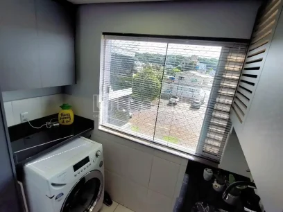 Foto Apartamento com 2 Dormitórios