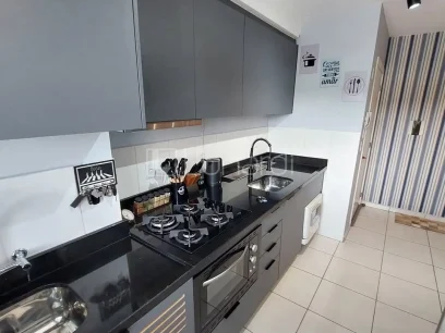 Foto Apartamento com 2 Dormitórios