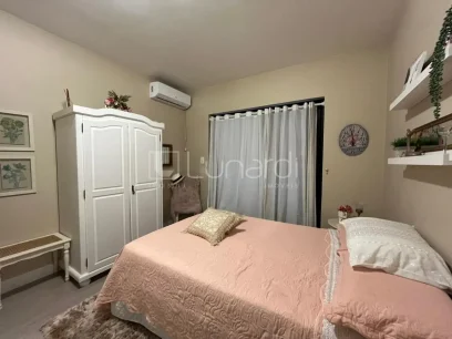 Foto Apartamento com 3 Dormitórios