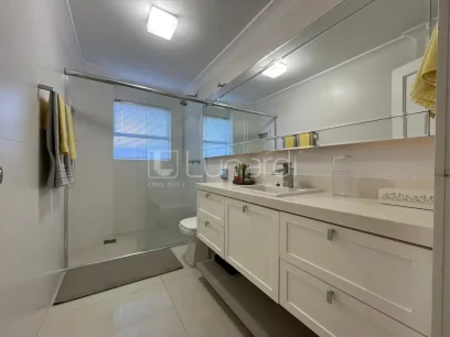 Foto Apartamento com 3 Dormitórios