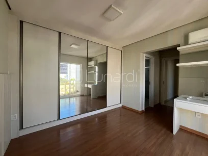 Foto Apartamento com 3 Dormitórios