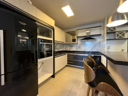 Foto Apartamento com 2 Dormitórios