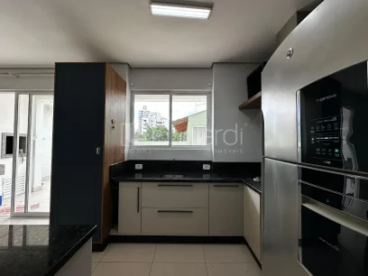 Foto Apartamento com 2 Dormitórios