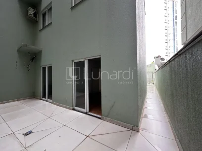 Foto Apartamento com 2 Dormitórios