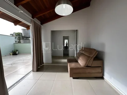 Foto Apartamento com 2 Dormitórios