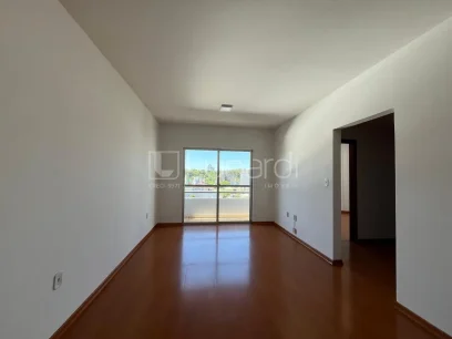 Foto Apartamento com 2 Dormitórios