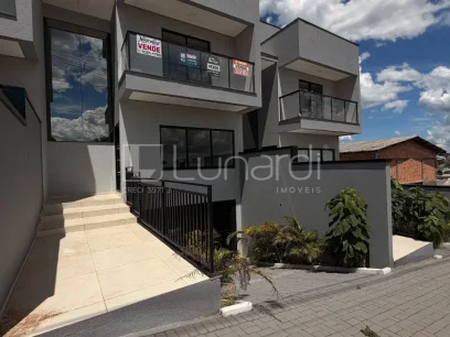 Sobrado com 3 Dormitórios - Miniatura - Lunardi Imóveis
