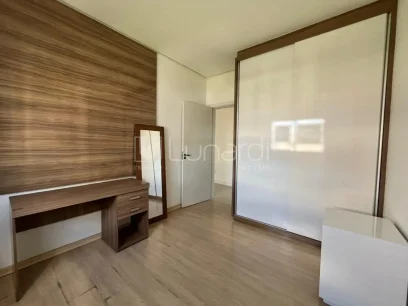 Foto Apartamento com 2 Dormitórios