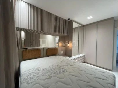 Foto Apartamento com 2 Dormitórios