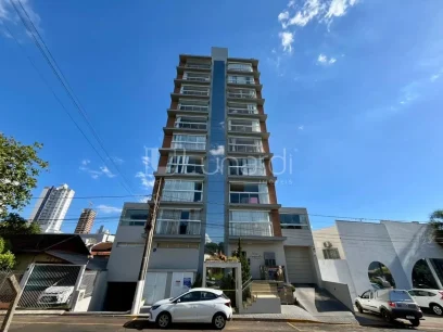 Apartamento com 3 Suítes