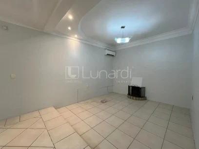 Casa com 4 Dormitórios - Miniatura - Lunardi Imóveis