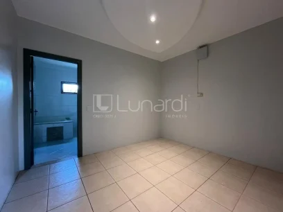 Casa com 4 Dormitórios - Miniatura - Lunardi Imóveis