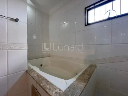 Casa com 4 Dormitórios - Miniatura - Lunardi Imóveis