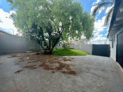 Casa com 4 Dormitórios - Miniatura - Lunardi Imóveis