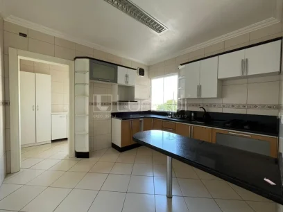 Foto Casa com 3 Dormitórios