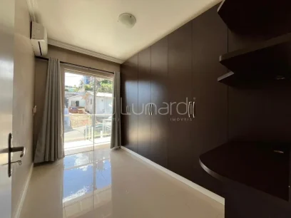 Foto Casa com 3 Dormitórios