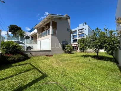 Foto Casa com 3 Dormitórios