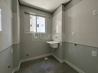 Foto Apartamento com 2 Dormitórios