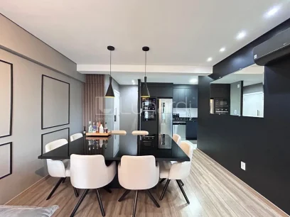 Apartamento com 2 Dormitórios