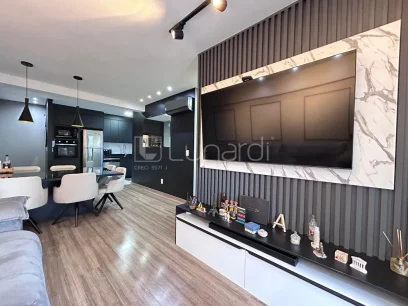 Foto Apartamento com 2 Dormitórios