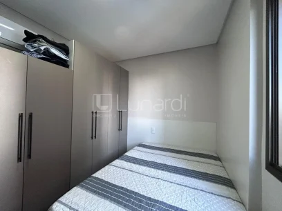 Foto Apartamento com 2 Dormitórios