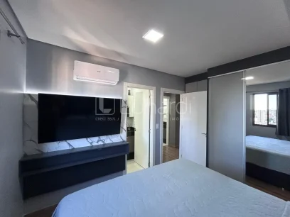 Foto Apartamento com 2 Dormitórios