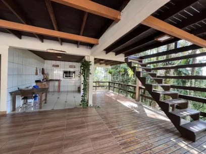 Foto Casa com 3 Dormitórios