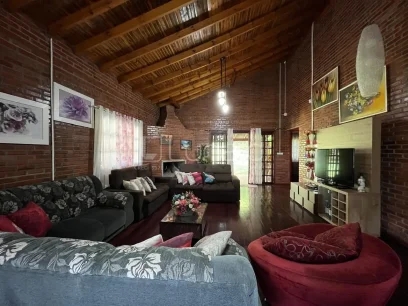 Foto Casa com 3 Dormitórios