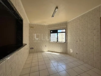 Foto Apartamento com 3 Dormitórios